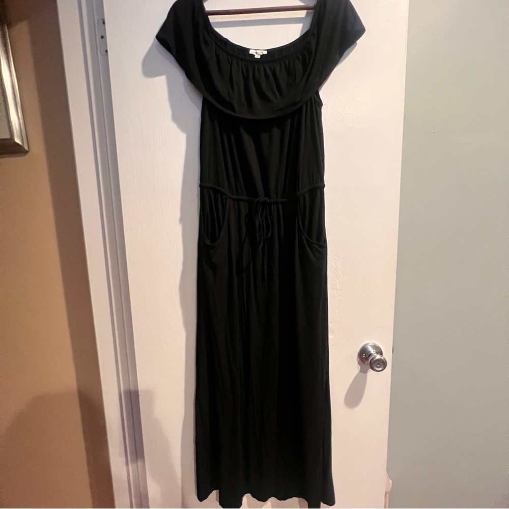 Max Studio Off-Shoulder Maxi Dress with Tie Waist and Pockets- Medium